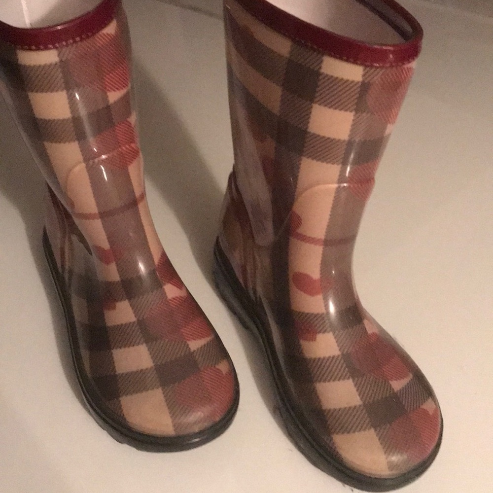 Girls Burberry rain boots